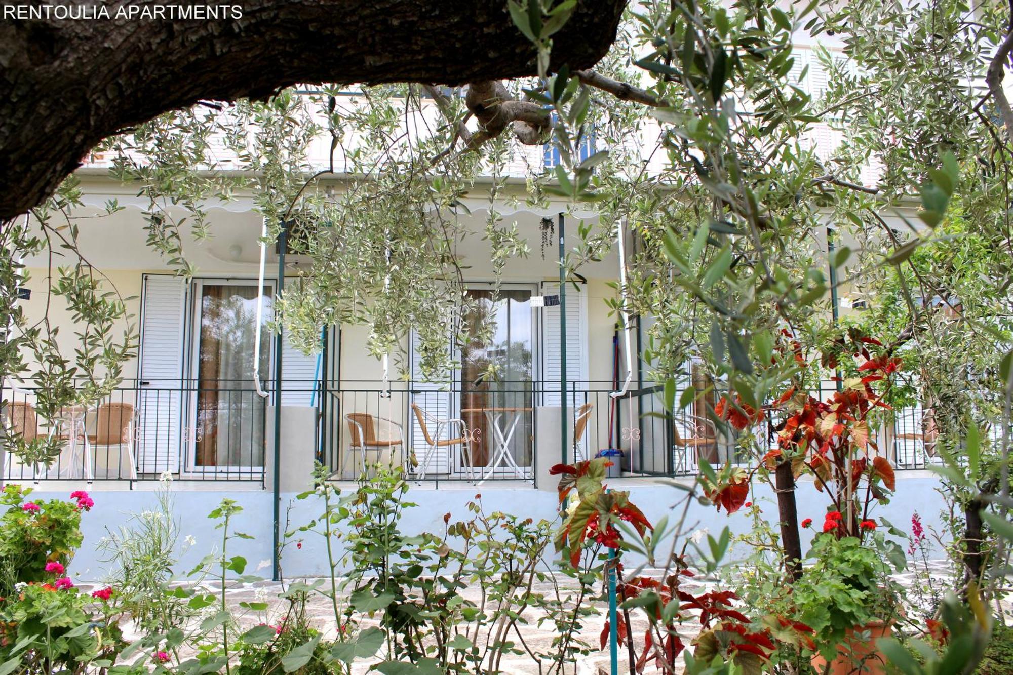 Rentoulia Apartments Poúlithra المظهر الخارجي الصورة