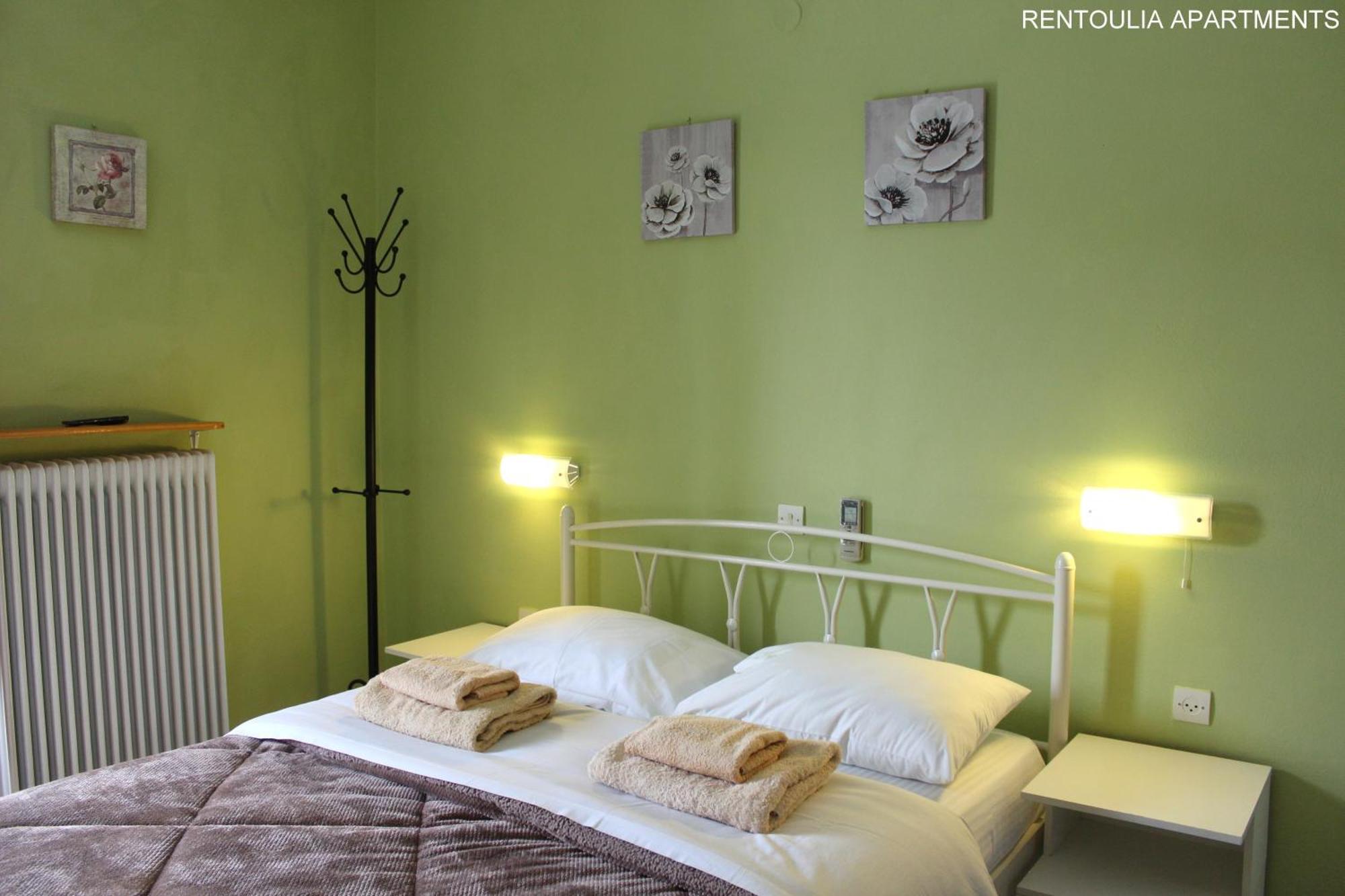 Rentoulia Apartments Poúlithra المظهر الخارجي الصورة